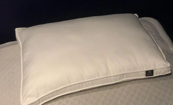 ニトリのホテルスタイル枕の写真
